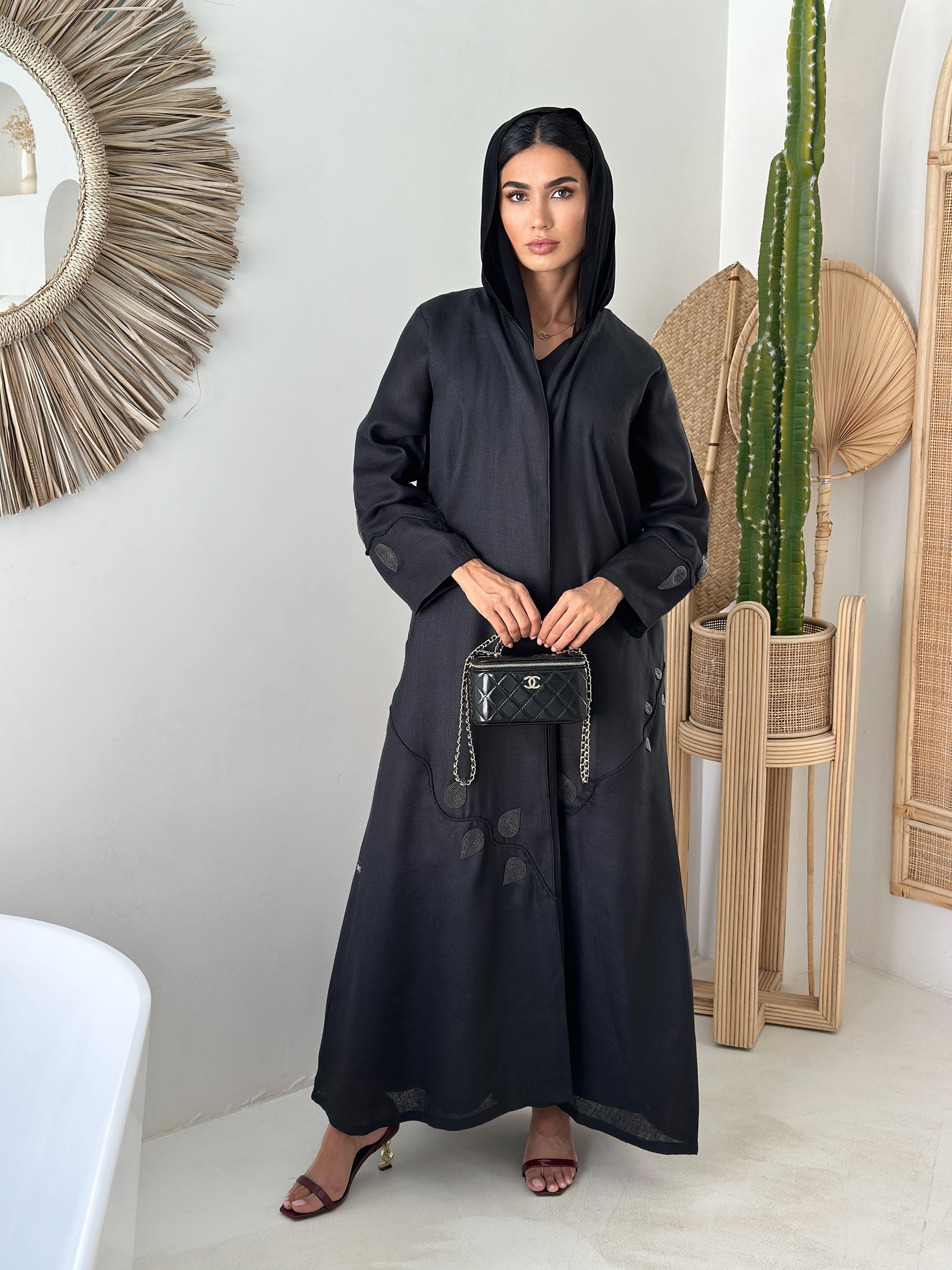 Leaf Appliqué Shimmer