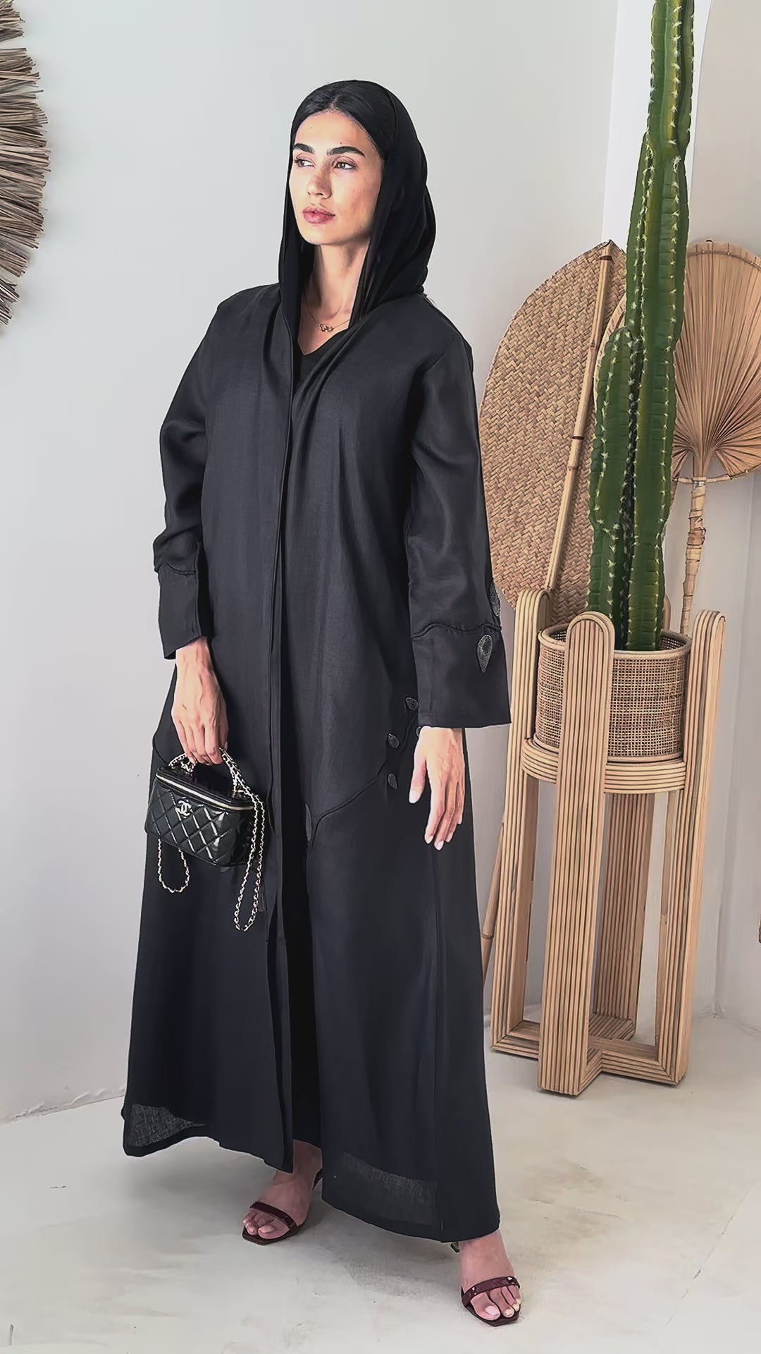 Leaf Appliqué Shimmer